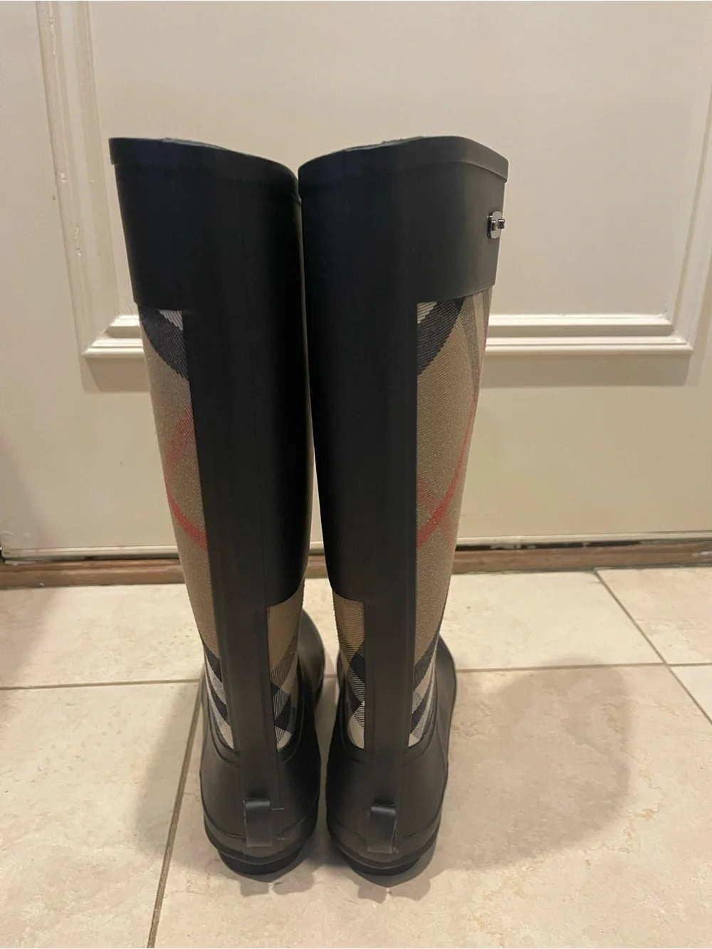 Burberry Rain Boots size 39 Authentic